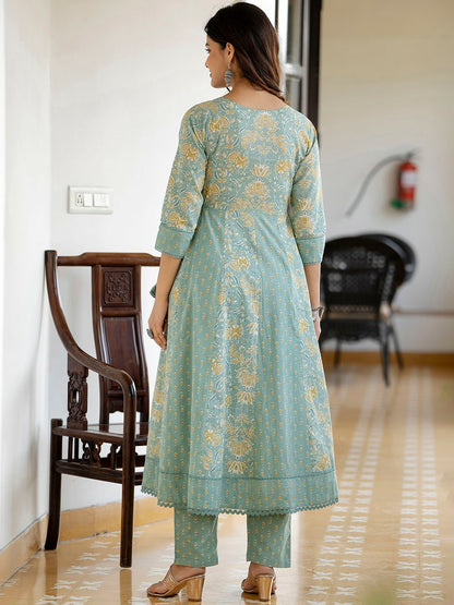 Green Floral Printed Panelled Anarkali Kurta with Trousers & Dupatta