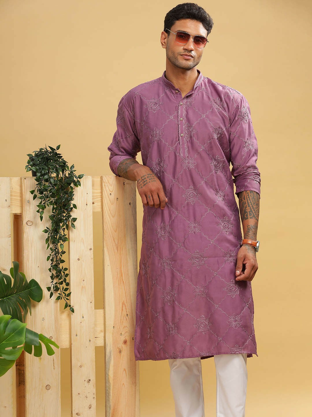 Pink Ethnic Motif Embroidered Cotton Kurta with Band Collar