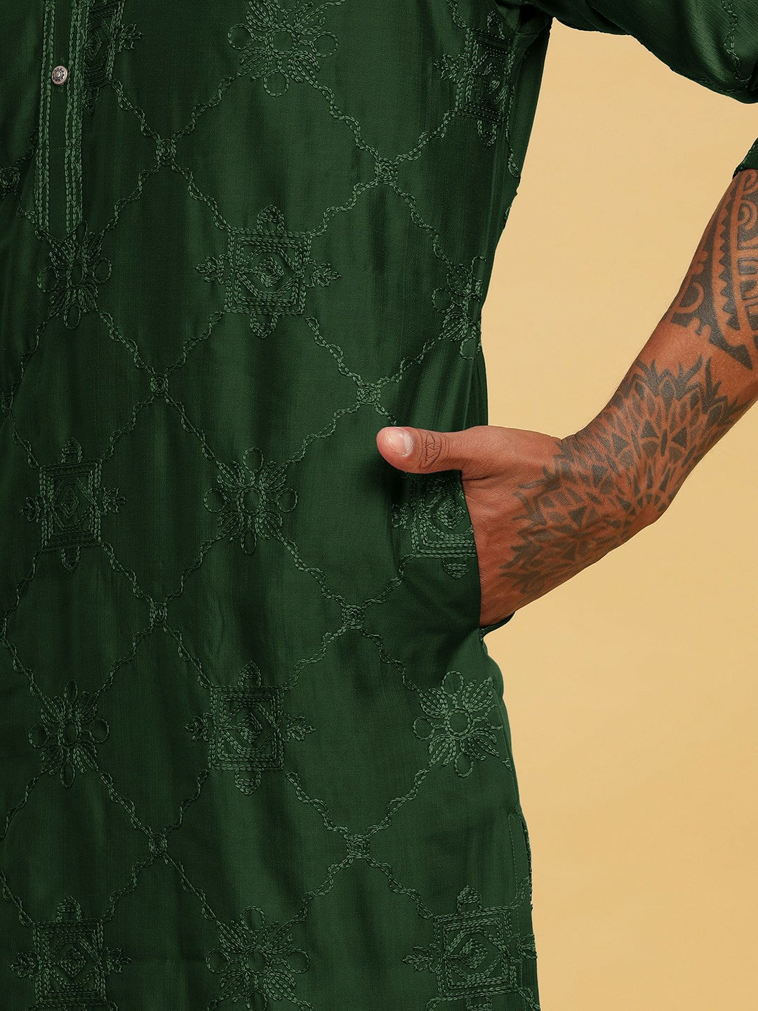 Green Ethnic Motif Embroidered Cotton Kurta with Band Collar