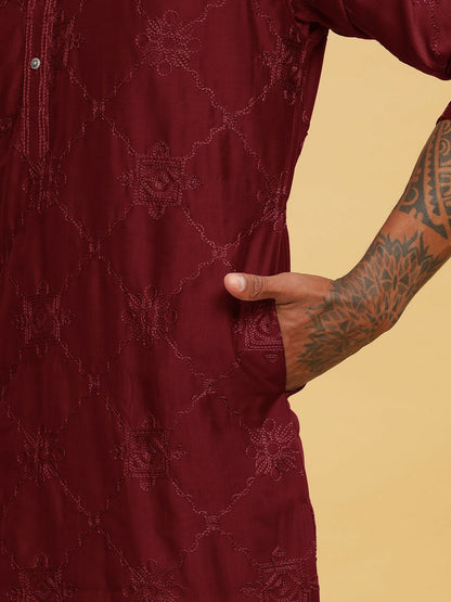 Maroon Ethnic Motif Embroidered Cotton Kurta with Mandarin Collar
