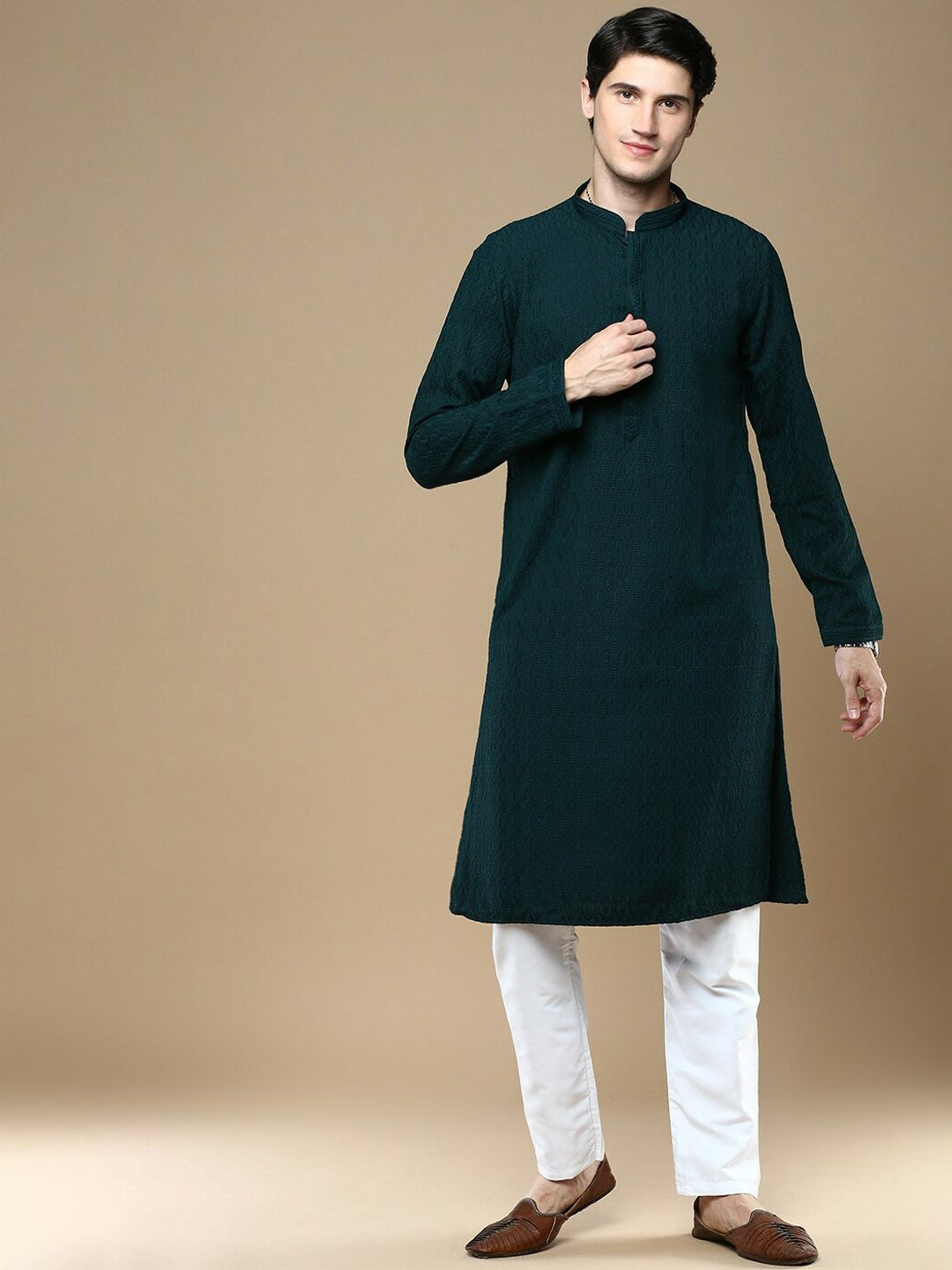 Green Woven Ethnic Motif Cotton Kurta with Chikankari Thread Work