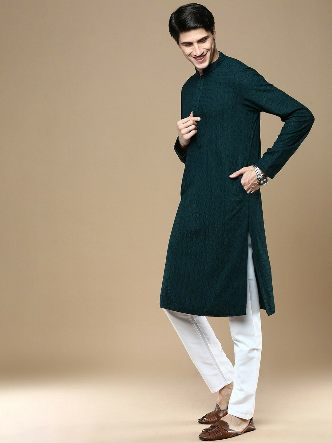 Green Woven Ethnic Motif Cotton Kurta with Chikankari Thread Work