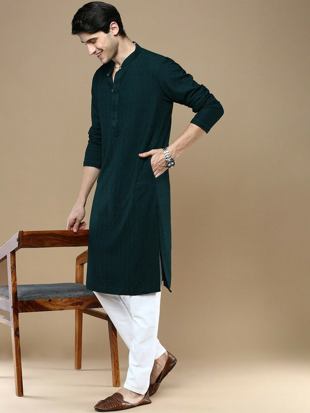 Green Woven Ethnic Motif Cotton Kurta with Chikankari Thread Work