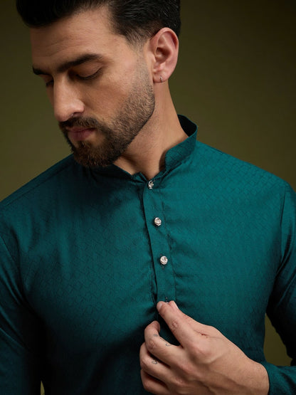 Green Geometric Embroidered Cotton Kurta with Pockets