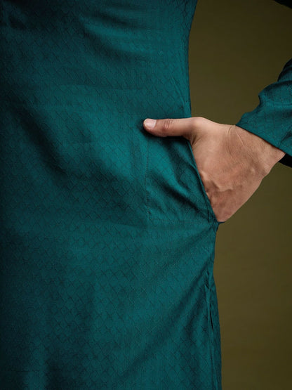 Green Geometric Embroidered Cotton Kurta with Pockets