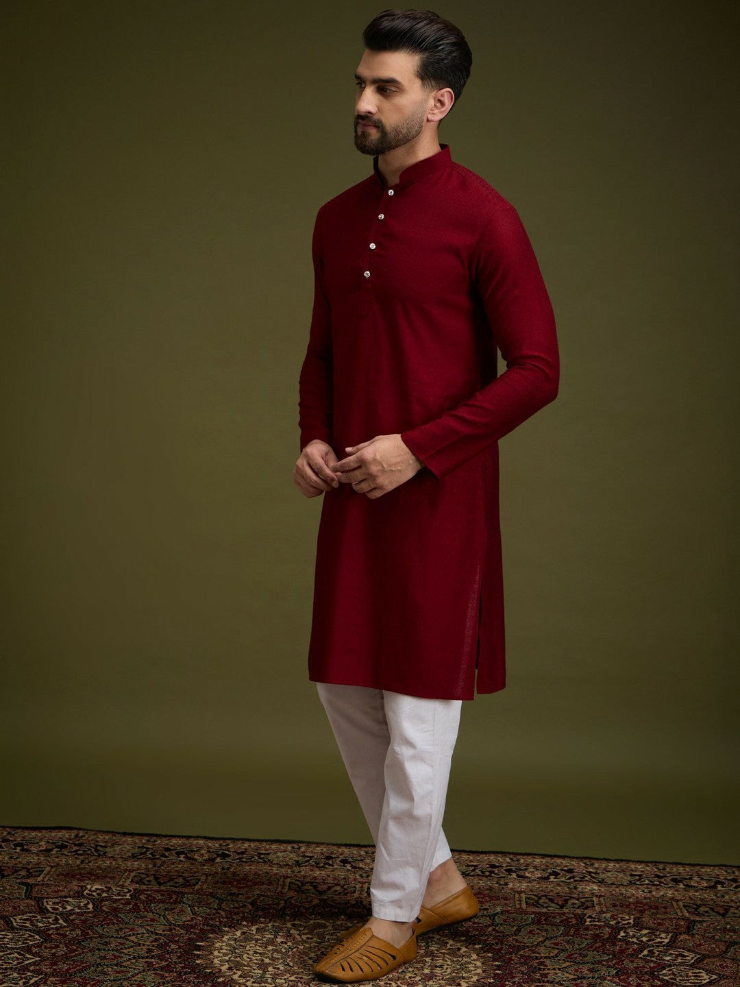 Red Geometric Embroidered Pure Cotton Kurta with Mandarin Collar