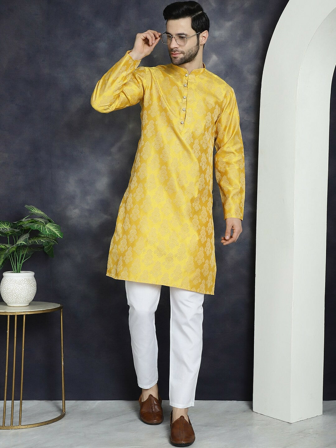 Yellow Jacquard Cotton Silk Kurta with Ethnic Motifs