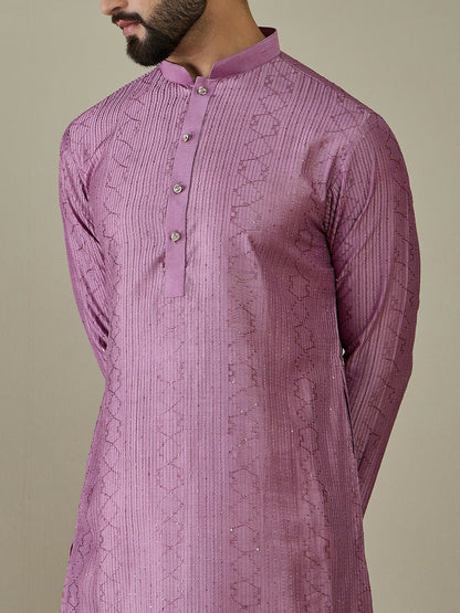 Lavender Ethnic Embroidered Kurta with Mandarin Collar & Thread Work