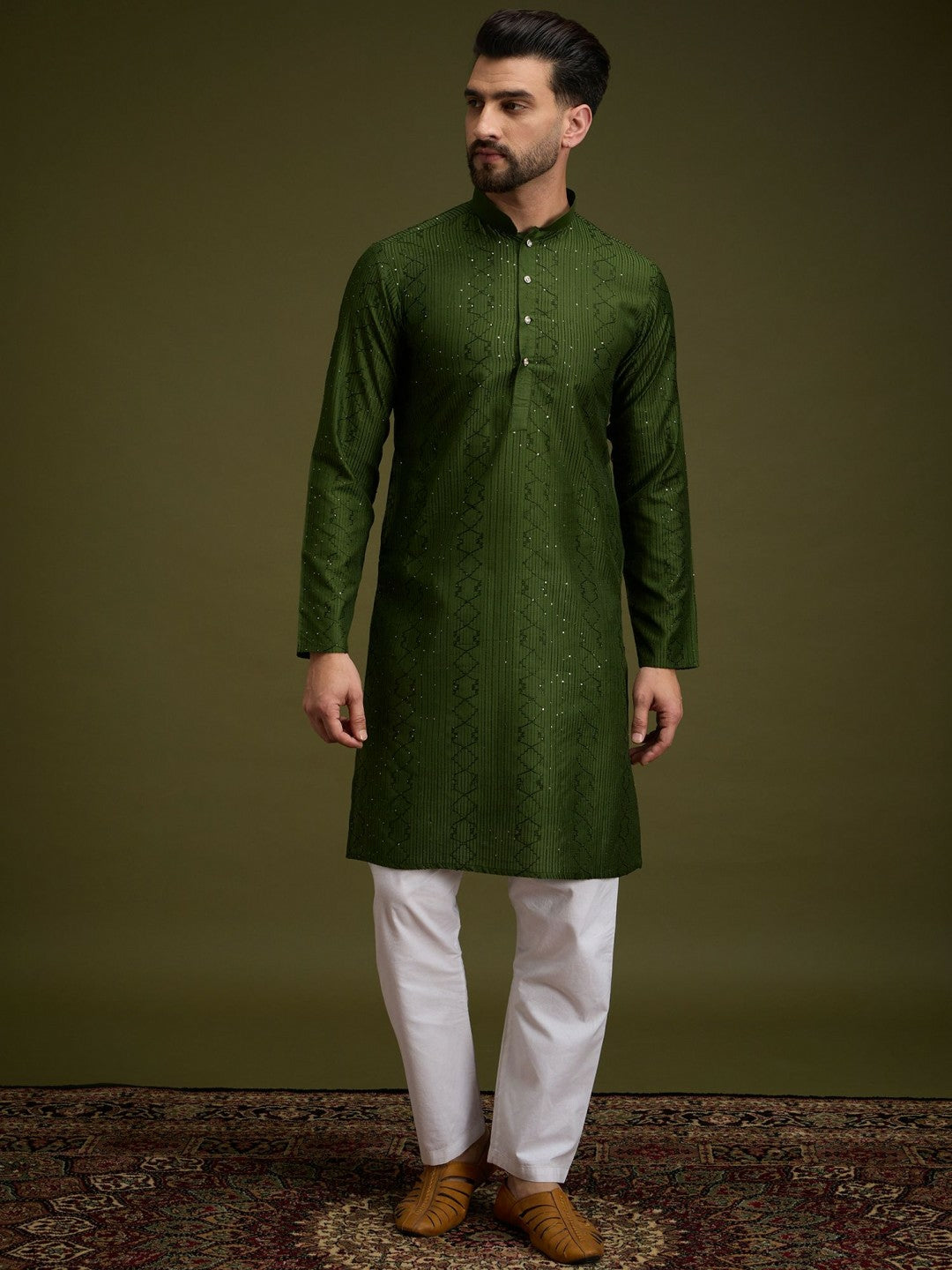 Green Geometric Embroidered Cotton Kurta with Sequin Detailing