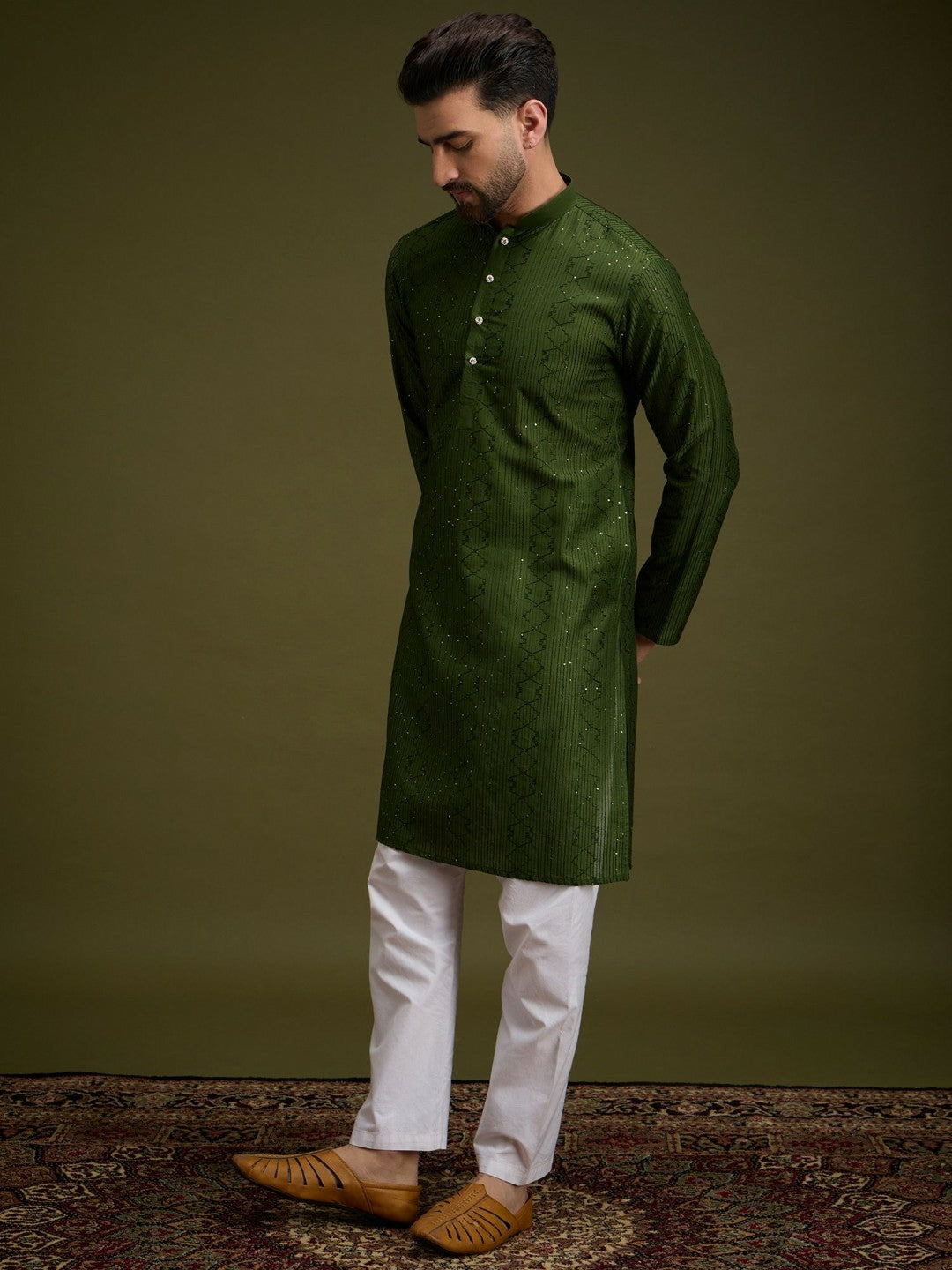 Green Geometric Embroidered Cotton Kurta with Sequin Detailing