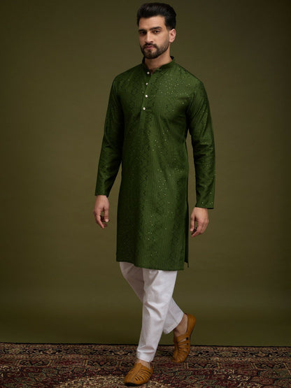 Green Geometric Embroidered Cotton Kurta with Sequin Detailing