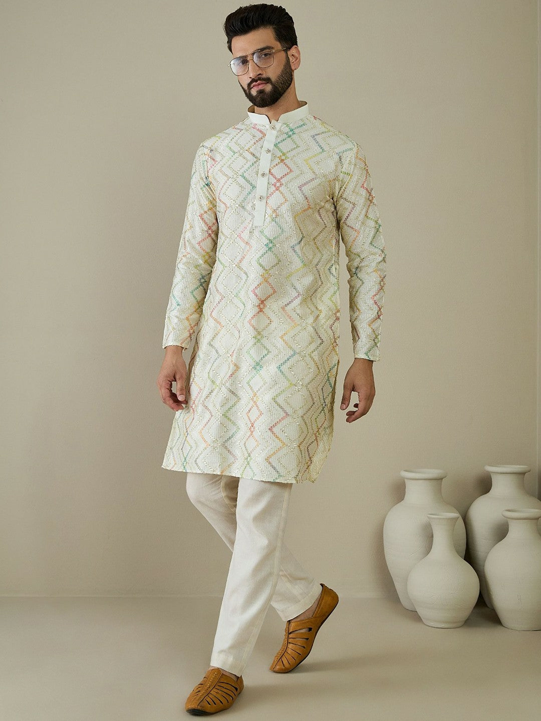 Men’s Off-White Geometric Embroidered Kurta with Sequin Detail