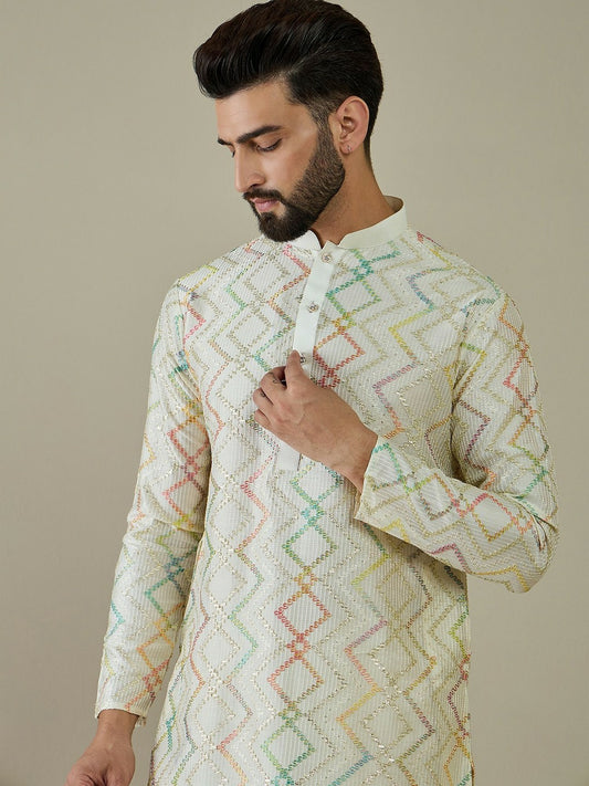 Men’s Off-White Geometric Embroidered Kurta with Sequin Detail
